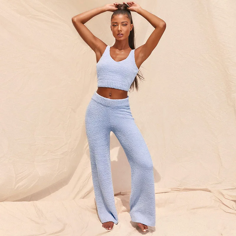 Женский спортивный костюм из 2 предметов укороченный жилет и брюки до пупка