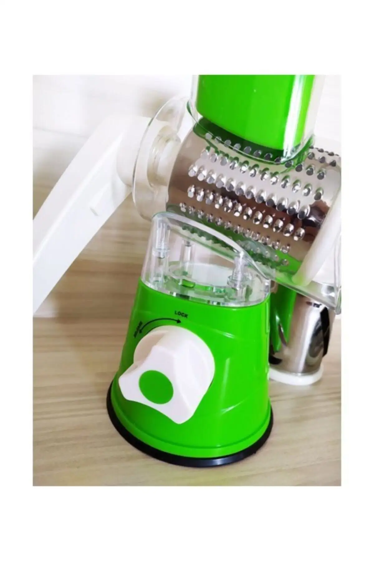 

Practical Sleeved 3 Steel Entitled Vegetable Shredder Grater