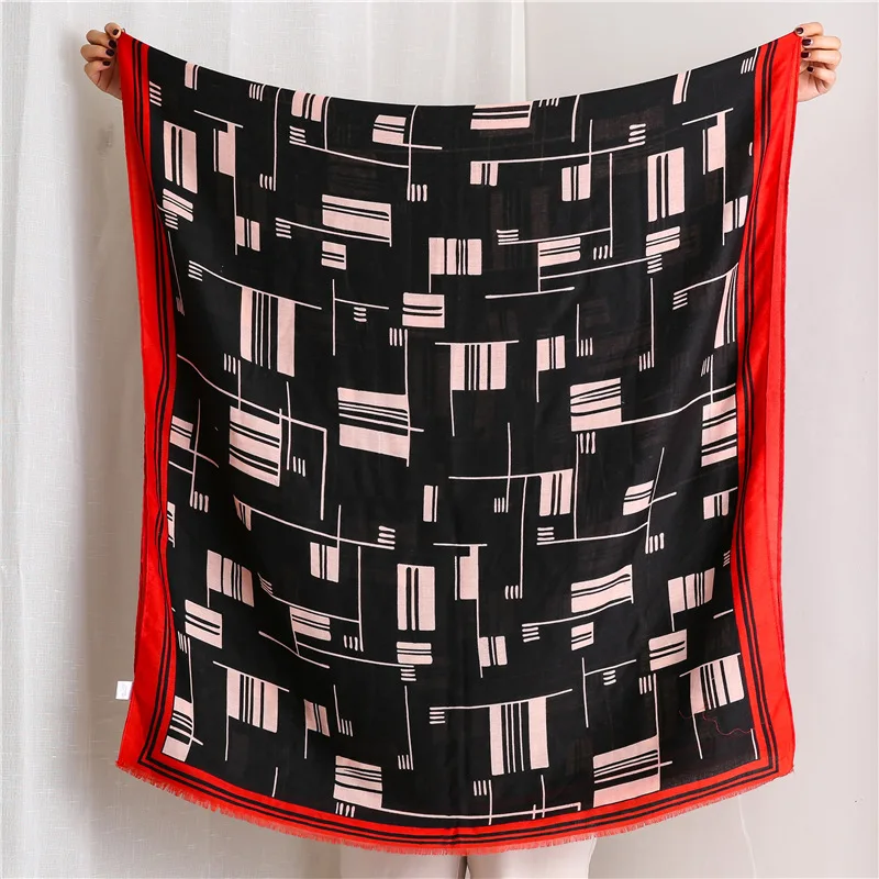 

Luxury Autumn and winter women Doodling print quality cotton material scarves 2020 Fashion tourism seaside Beach sunscreen shawl
