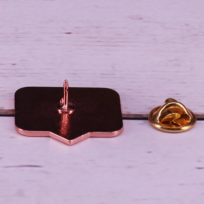 Социальные сети такие как кнопка сердце эмаль отворот|Броши| |