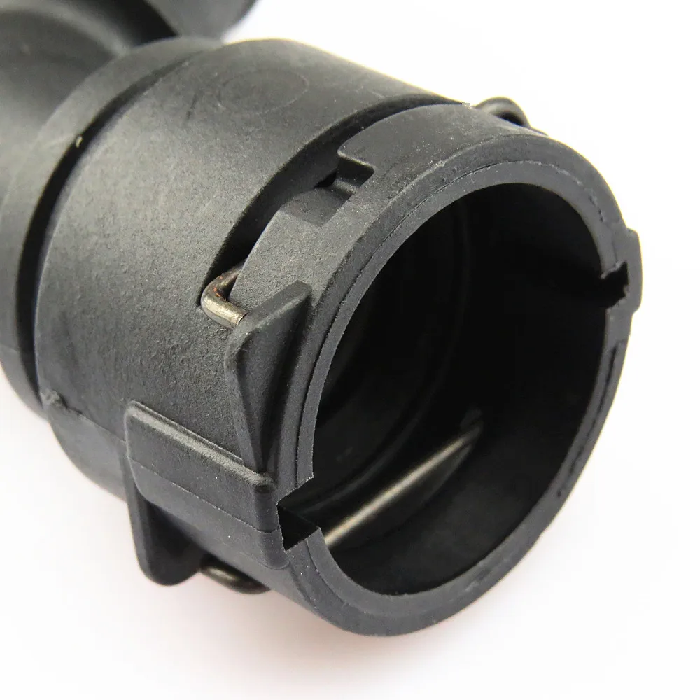 Соединительная труба шланга охлаждающей жидкости для автомобильного двигателя