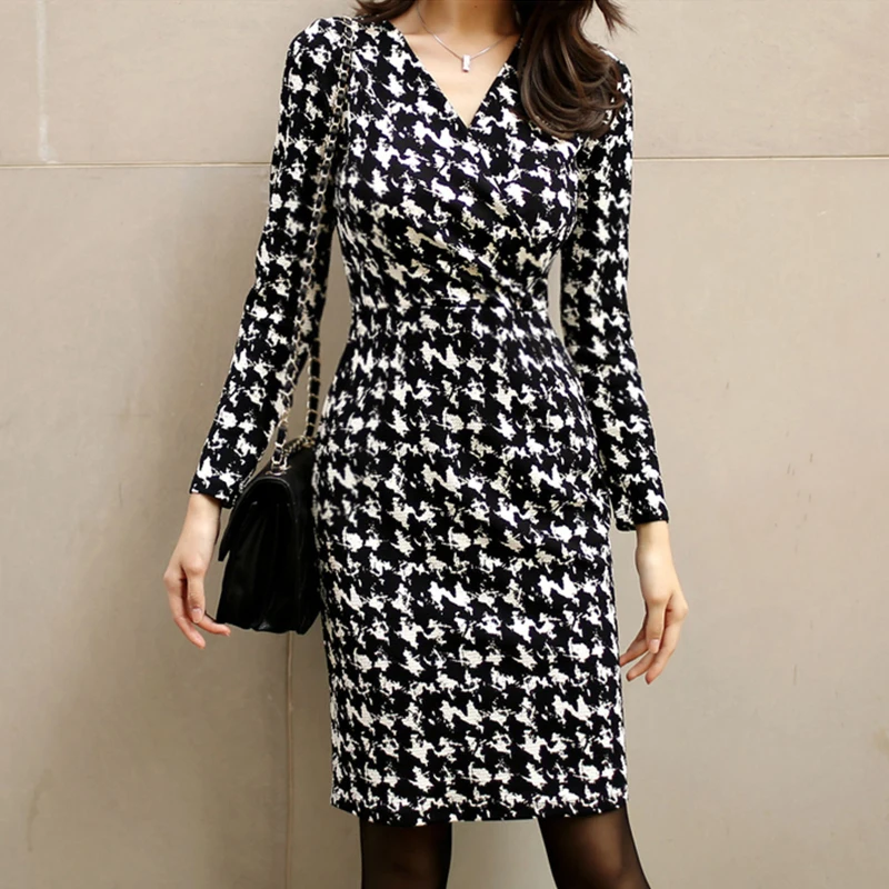 

Chic Korean Femme Houndstooth Slim Mini Dress 2021 Fashion Fall Winter V Neck Long Sleeve Bodycon Dress Knitted Pullovers M1765