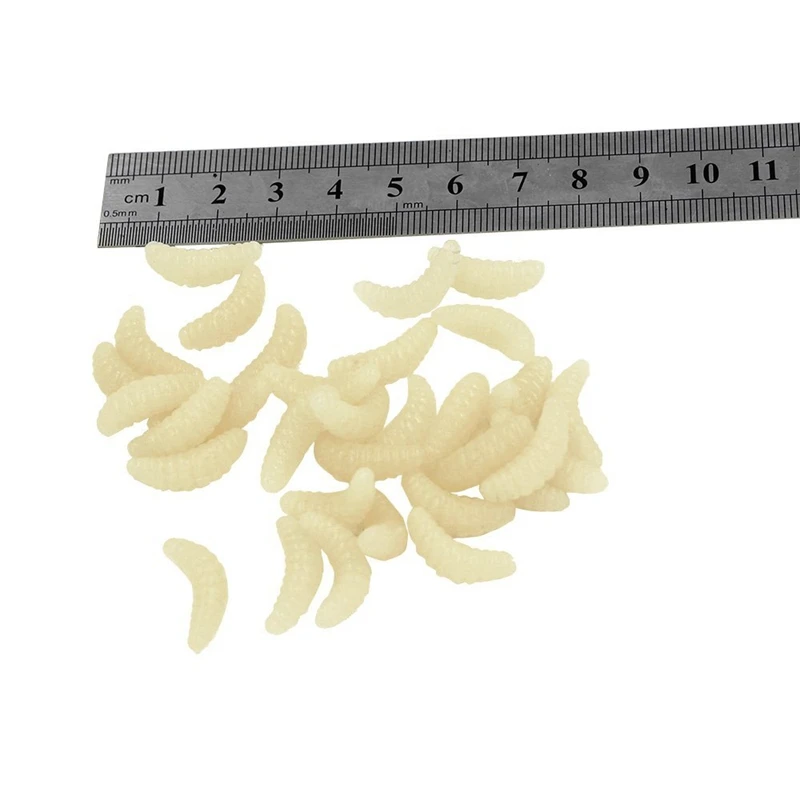 

100Pcs 2cm Fishing bait artificial soft bait lures lifelike simulation worm maggot Grub form bait fish odor cream