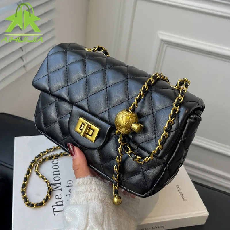 

Fashion New Plaid Chain Messenger Bag Luxury Women Crossbody Bag Female Lock Shoulder Bag PU Leather Small Square Flap Handbag