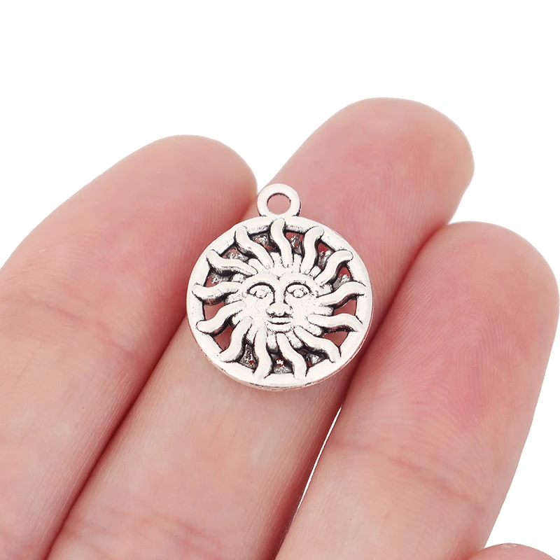 

20 x Antique Gold/Silver Color Sun Round Charms Pendants for DIY Necklace Bracelet Jewelry Making Accessories 17x17mm
