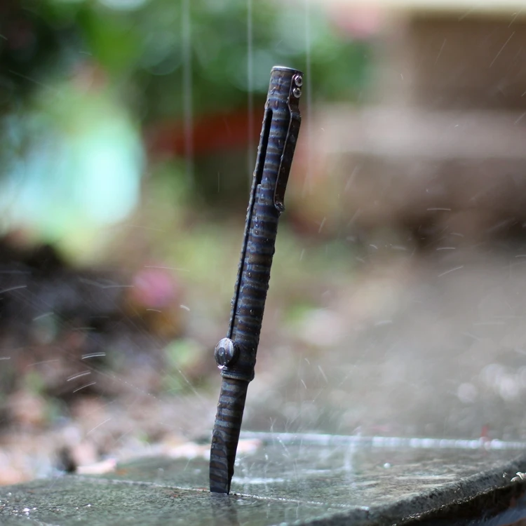 

Mack Walker Titanium Alloy Crowbar Pry Bar Survival Tactical Tool