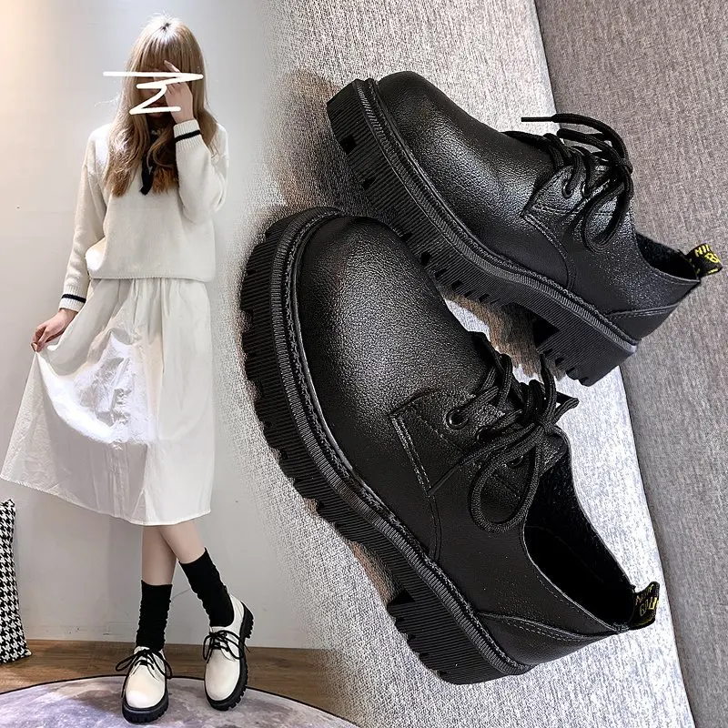 

Женские туфли-оксфорды из лакированной кожи, на плоской платформе 4 см