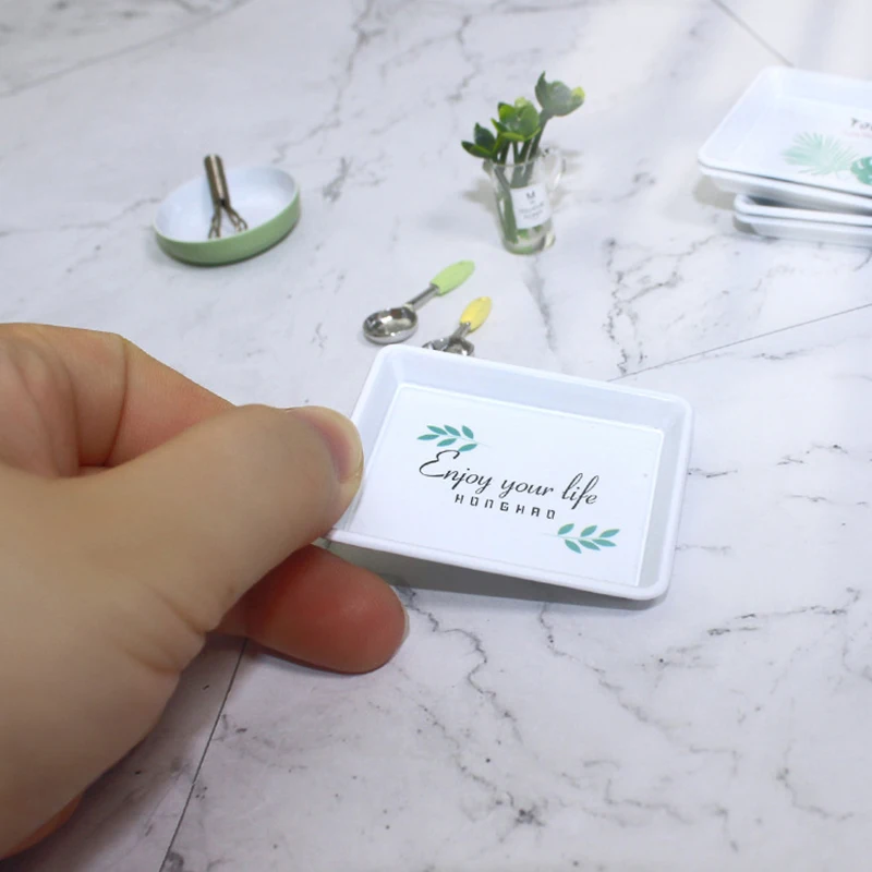 

1/12 Dollhouse Mini Metal Plate Simulation Tray Model Toys for Decoration