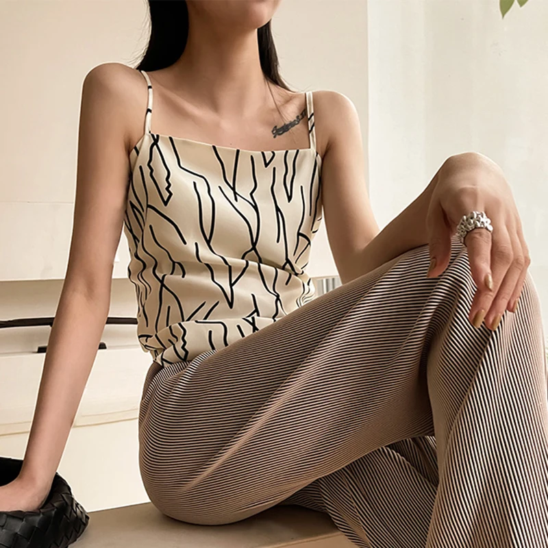 

TWOTWINSTYLE Stripe Colorblock Vests For Female Square Collar Sleeveless High Waist Cropped Lace Up Bowknot Women's Sexy Vest