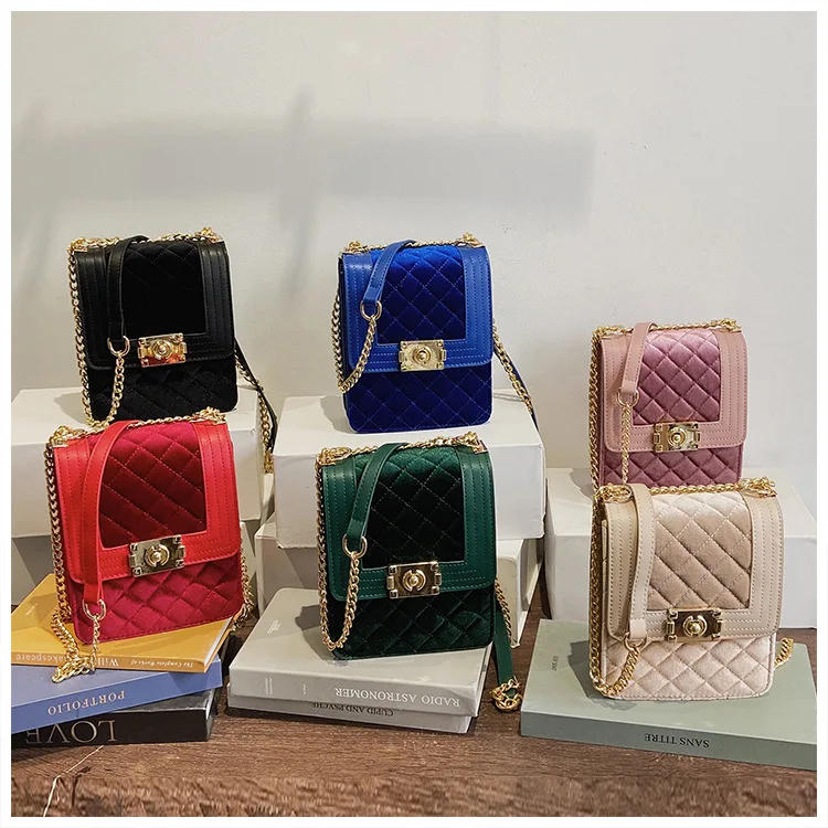 

2021 New Autumn And Winter Velvet Shoulder Bag For Women Messenger Female Ladies Wallet Top Quality Phone Pocket Small Bags