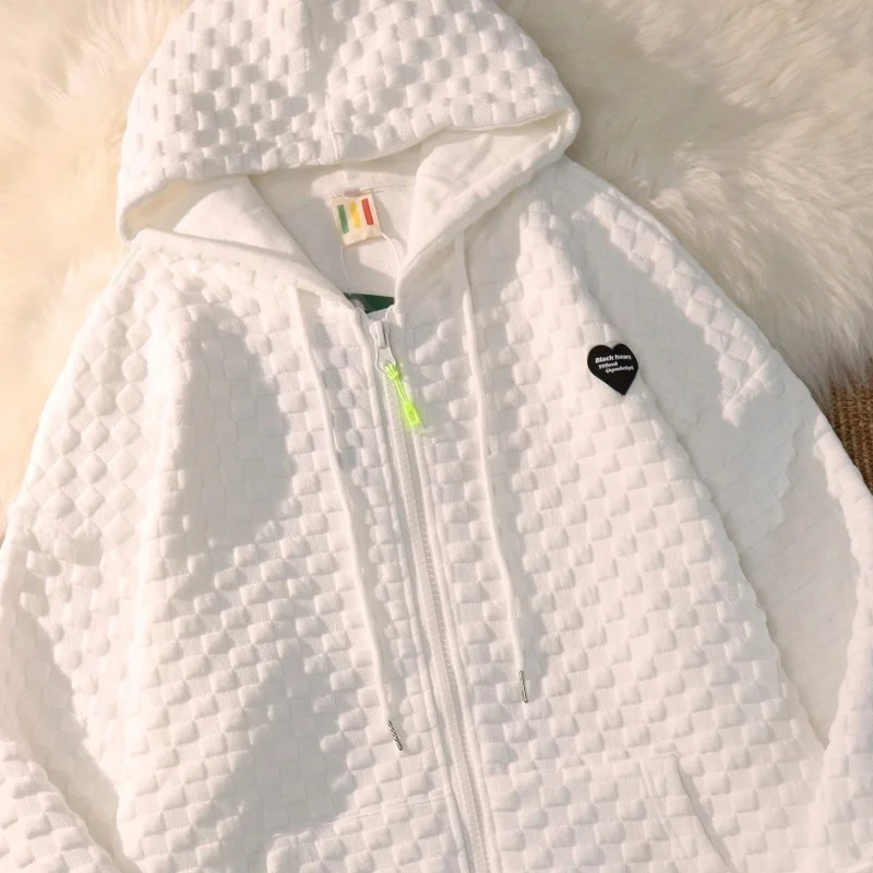 

Осенний кардиган с капюшоном и вафельным принтом