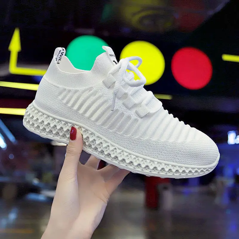 

Men's and Women's Sports Shoes Breathable Running Shoes Outdoor Sports Fashion Comfortable Leisure Couple Fitness Shoes