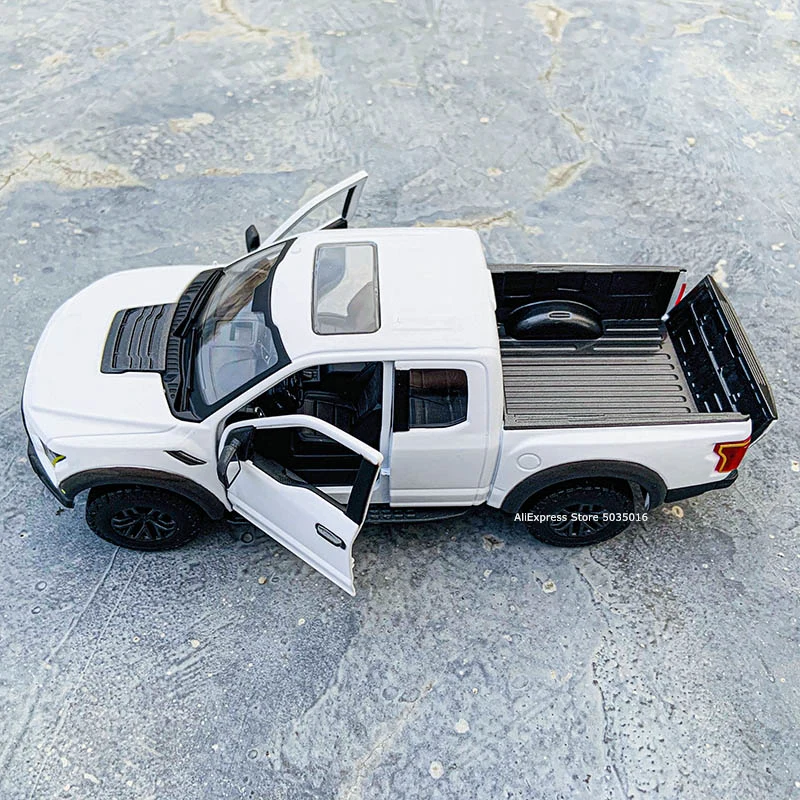 

Maisto 1:24 20107 Ford Raptor F150 pickup white simulation alloy car model crafts decoration collection toy tools gift