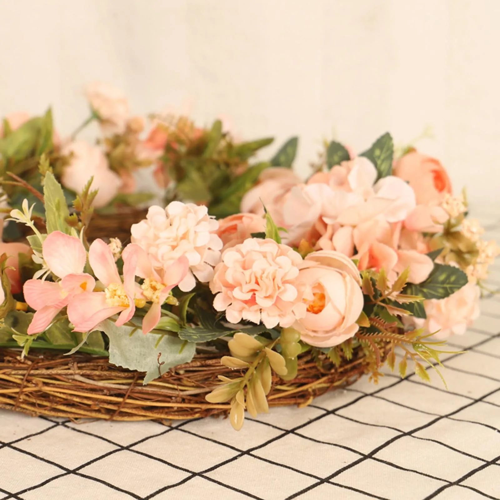

Spring Leaf Wreath Wedding Artificial Wreaths Silk Peony Flowers Round Heart Simulation Garland For Wedding Party Decoration