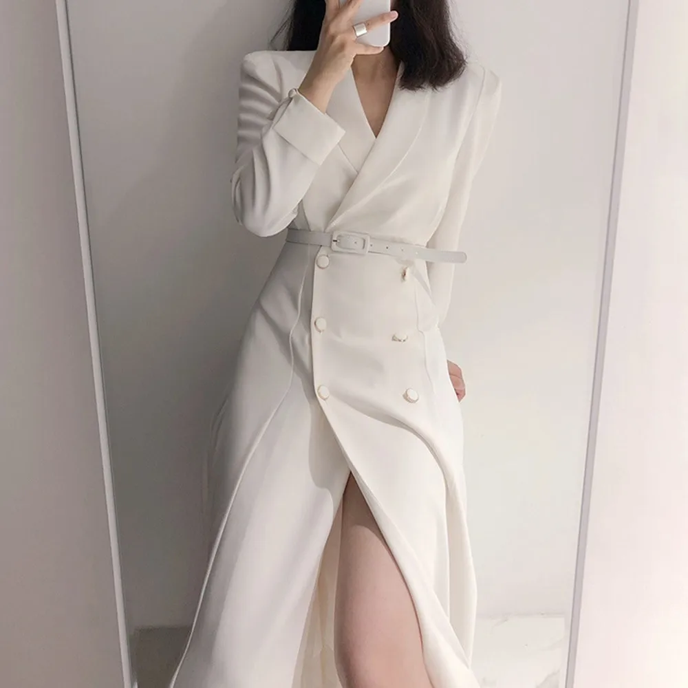 Тренчкот женский длинный Осень-зима 2021 | Женская одежда