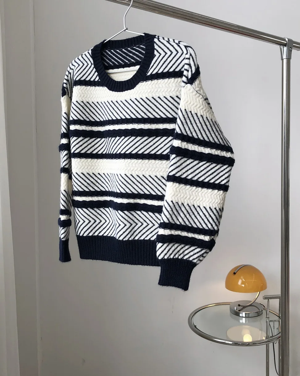 

ZCSMLL striped knitted women sweater round collar long sleeve korean fashion loose big size autumn winter female pullover 2021