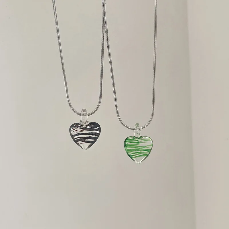 

Korean Version of The Niche Transparent Glass Love Necklace Zebra Pattern Three-dimensional Pendant Clavicle Chain Female