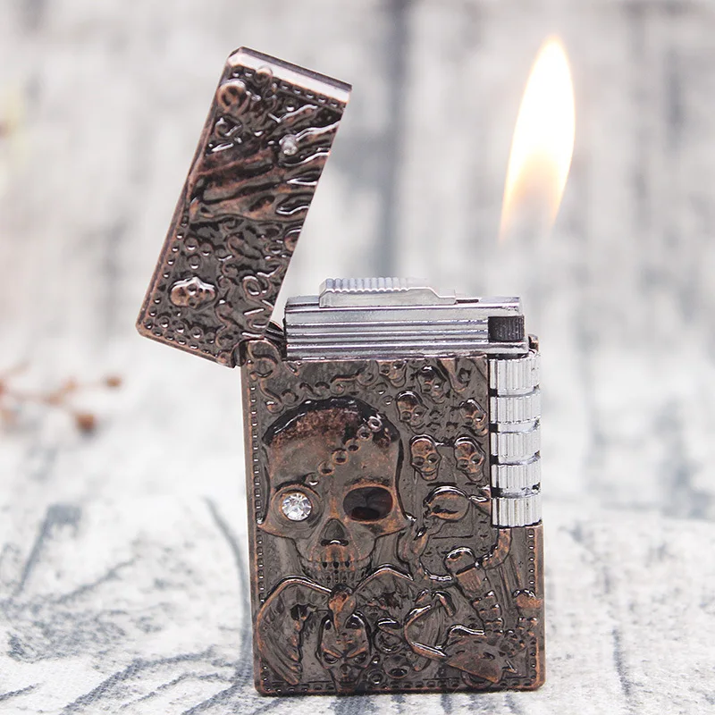 

Creativity Metal Embossed Skull Gas Lighter Grinding Jet Flint Cigar Cigarette Smoking Accessories Lighters Gadgets For Men
