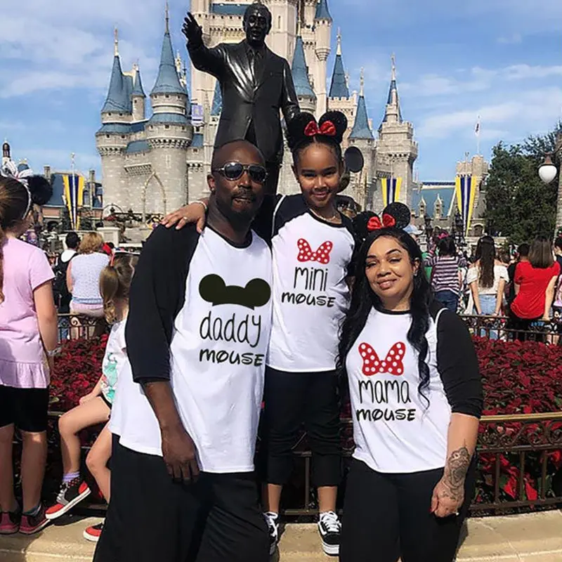 

Family Matching Clothes Mommy And Me Long T-shirt Baseball Tees Mother Daughter Outfits Father Son Look Patchwork Mickey Minnie