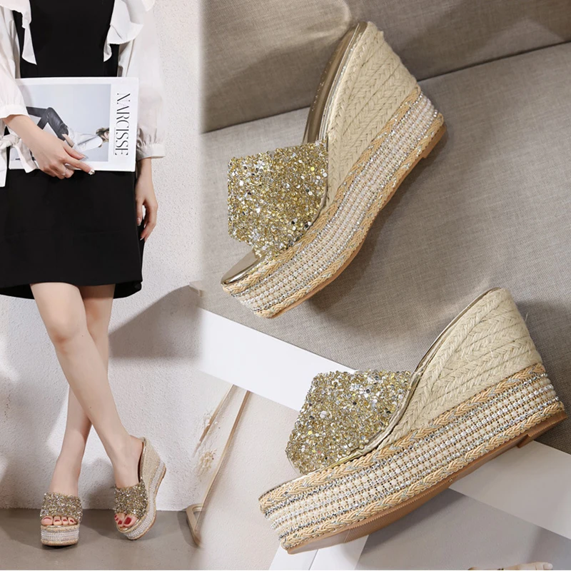 

2021 Summer New Crystal Sweet Lame Sandals Women's Casual Platform Fashion Sandals Women's High Heels