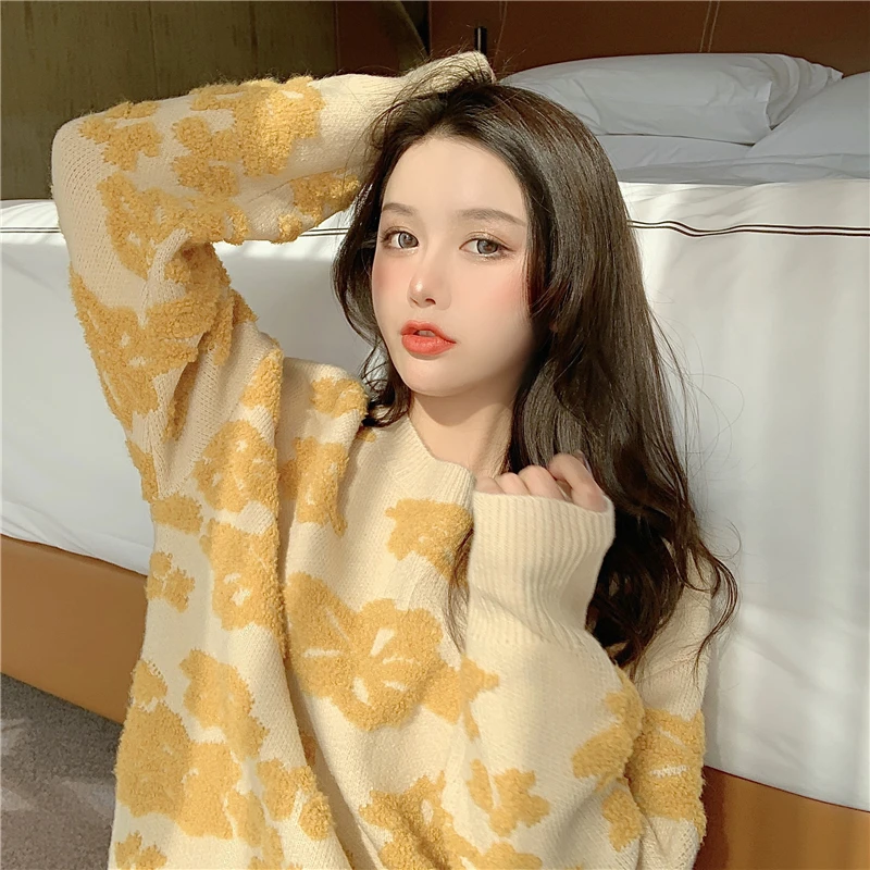 

New knitted sweater winter sweater women O-neck sweater flower sweater stitching sweater winter clothes women korean Hot sale