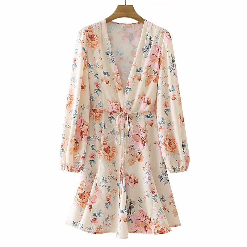 

Платье с цветочным принтом, с глубоким V-образным вырезом