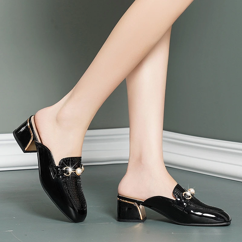 

Baotou Women's Slippers Fashion Simple and Elegant All-match Vamp Buckle Design Retro Belt Heel Outer Wear Women's Slippers 2021