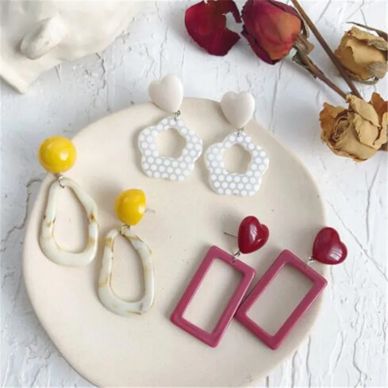 WKOUD корейские винтажные резиновые акриловые серьги-капли с цветами в форме волны