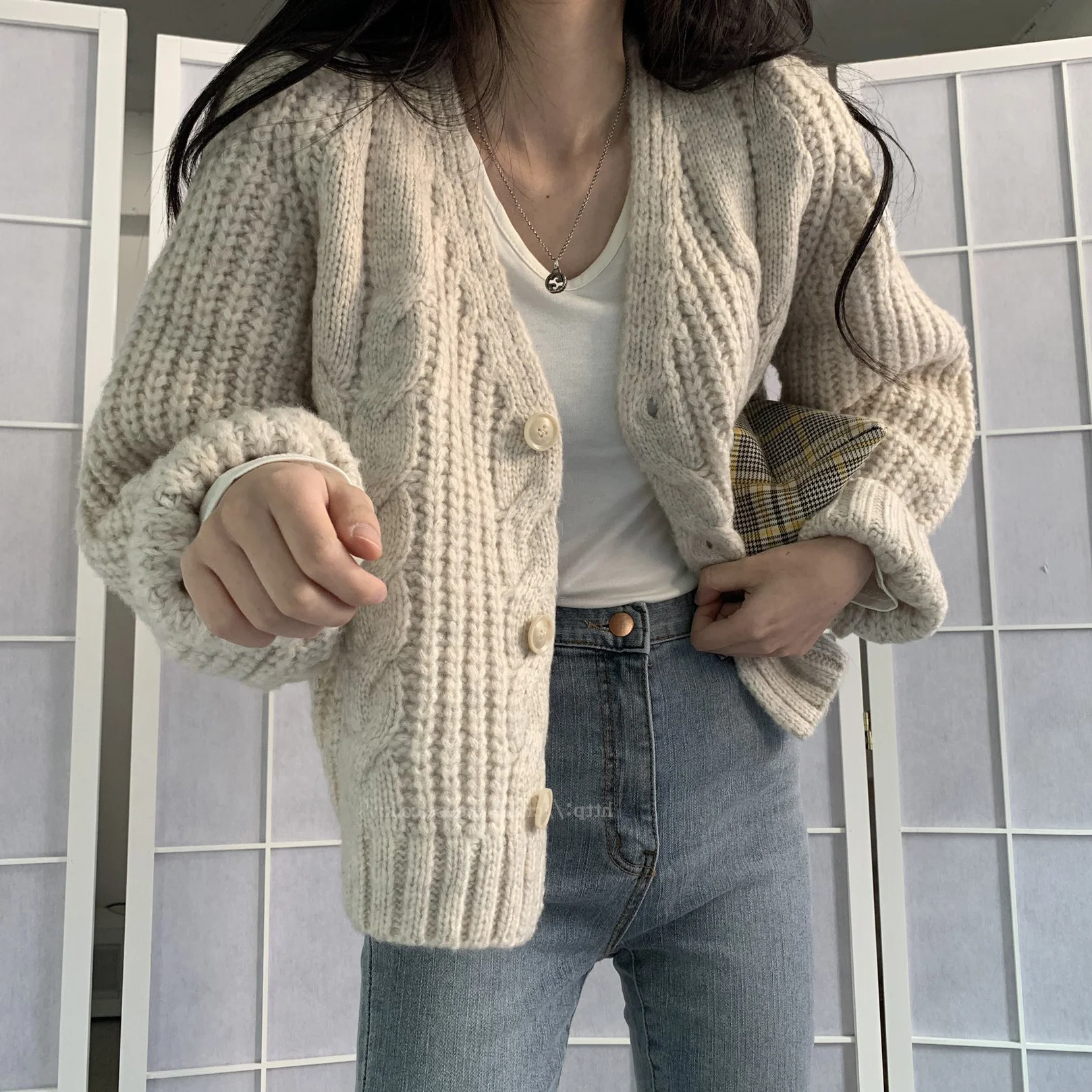 

Женский короткий свитер, вязаный крючком кардиган большого размера с v-образным вырезом, осень/зима, корейский стиль Instagram