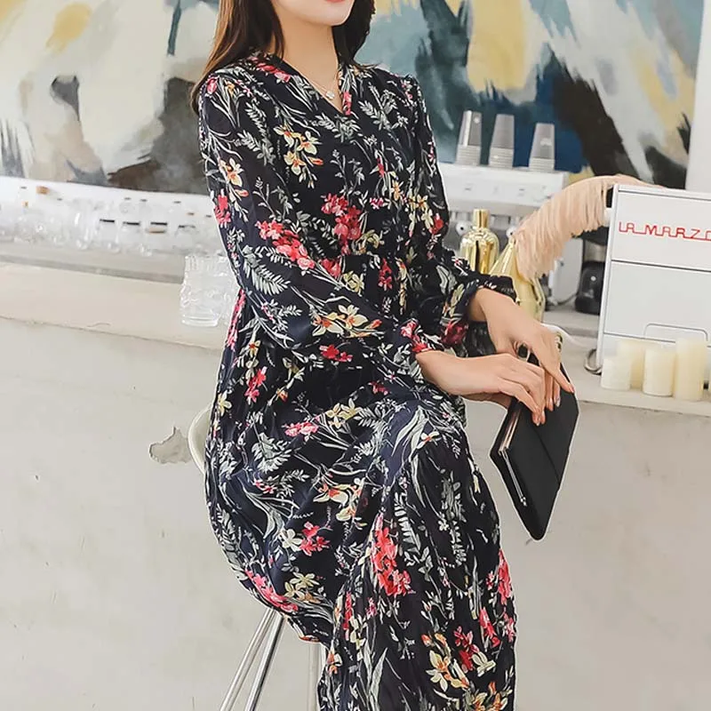 Женское платье-трапеция с принтом черно-белое элегантное офисное платье