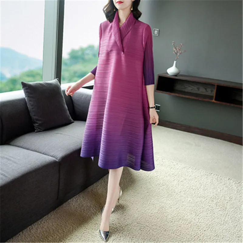 

Miyake pleated women's dress 2021 design sense fashionable and comfortable mother's summer dress plus size fat MM loose dress