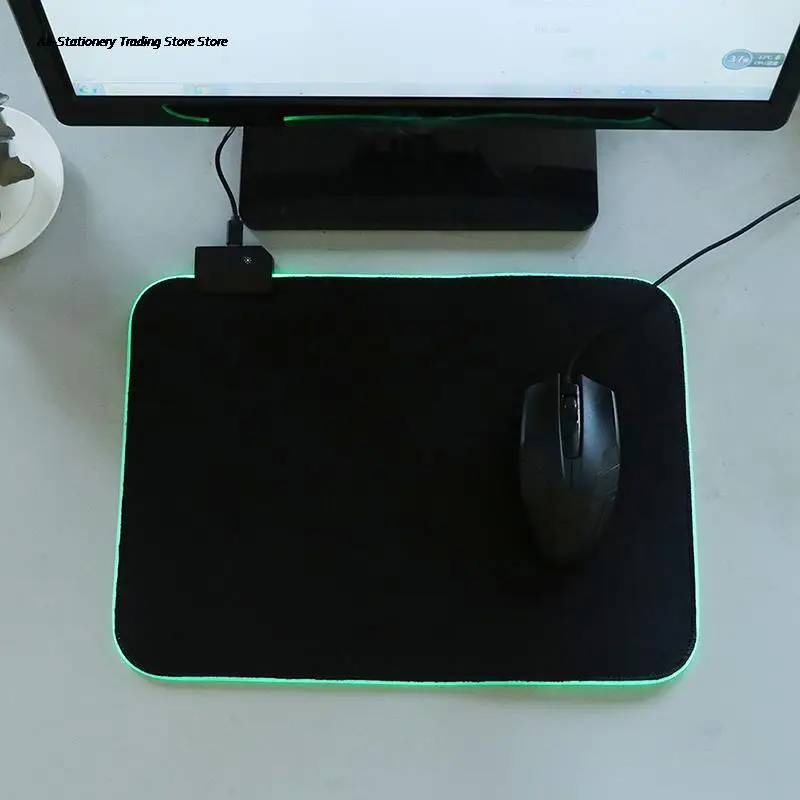 Игровой коврик для мыши RGB объемный светящийся светодиодный удлиненный