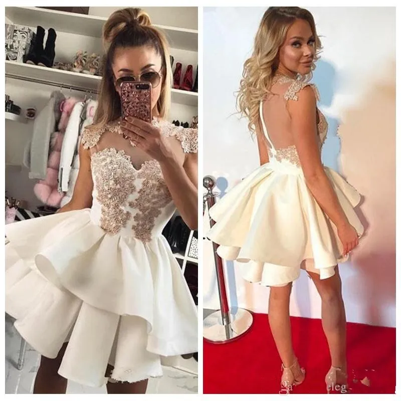 

Short Homecoming Dresses Lace Appliques Sheer Back Zipper Mini Tiered Party Dress Cocktail Dress Club Wear Cheap Mini Prom Gown