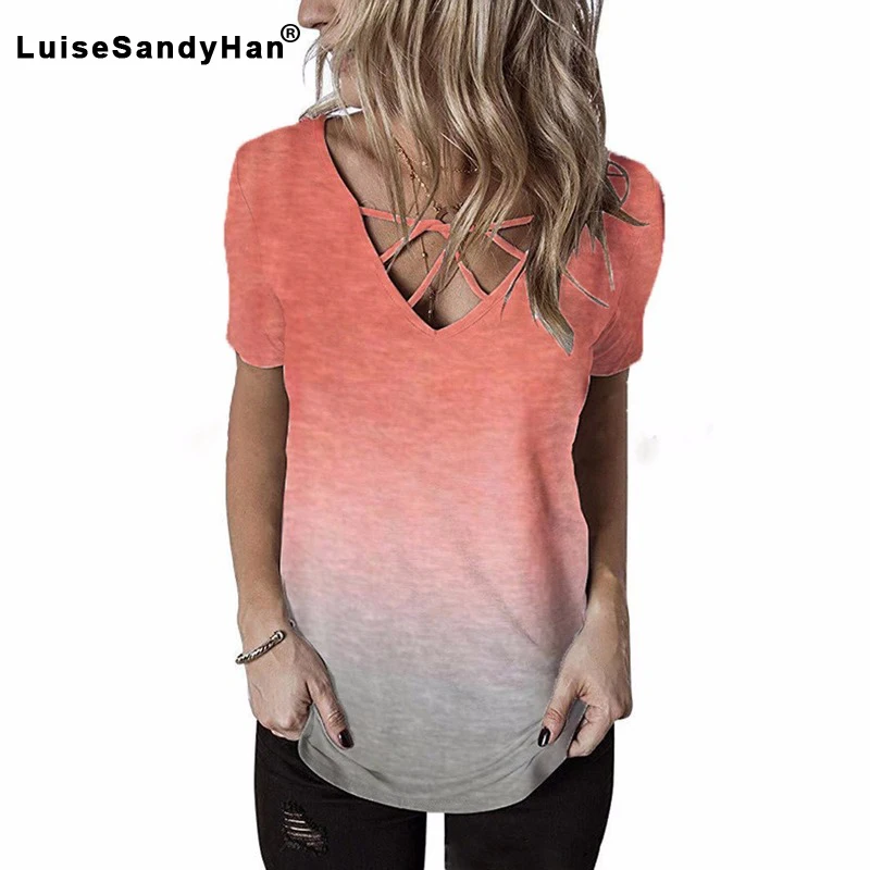 Синтетическая женская футболка с коротким рукавом треугольным вырезом и