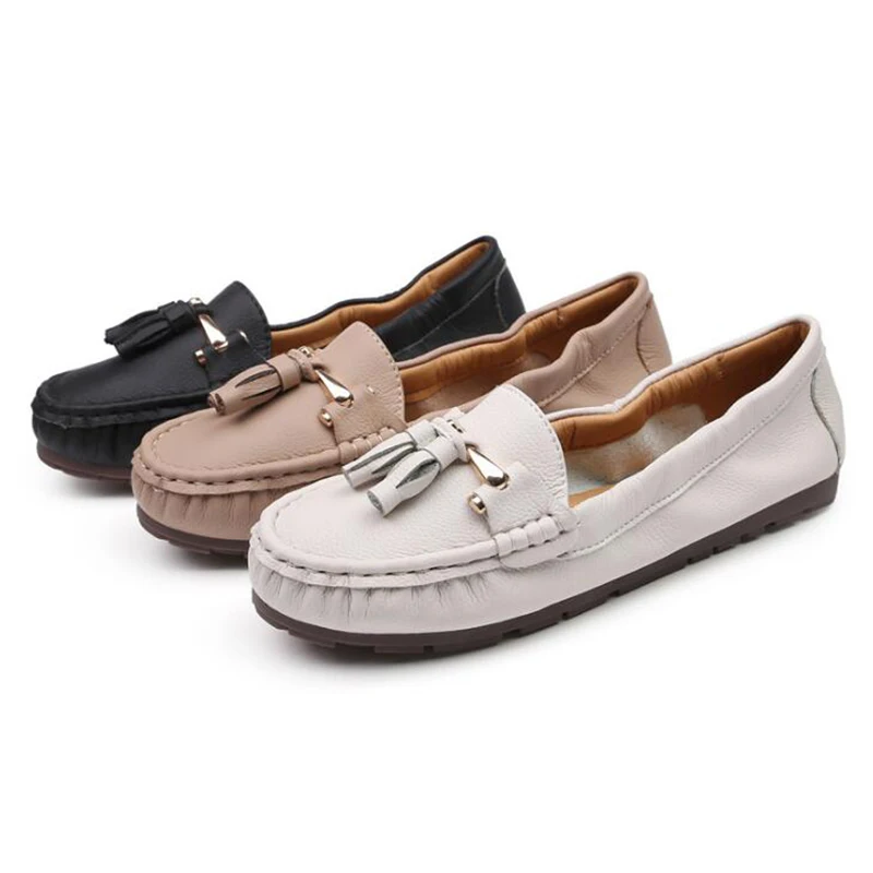 Женская обувь коллекция 2019 года лоферы с закрытым носком бахромой мягкая на