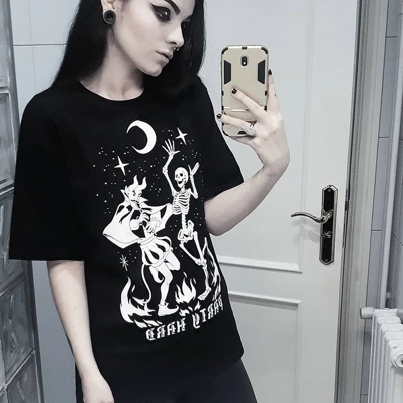 Женская винтажная футболка Goth Dark, готический летний топ с принтом, модная футболка с круглым вырезом