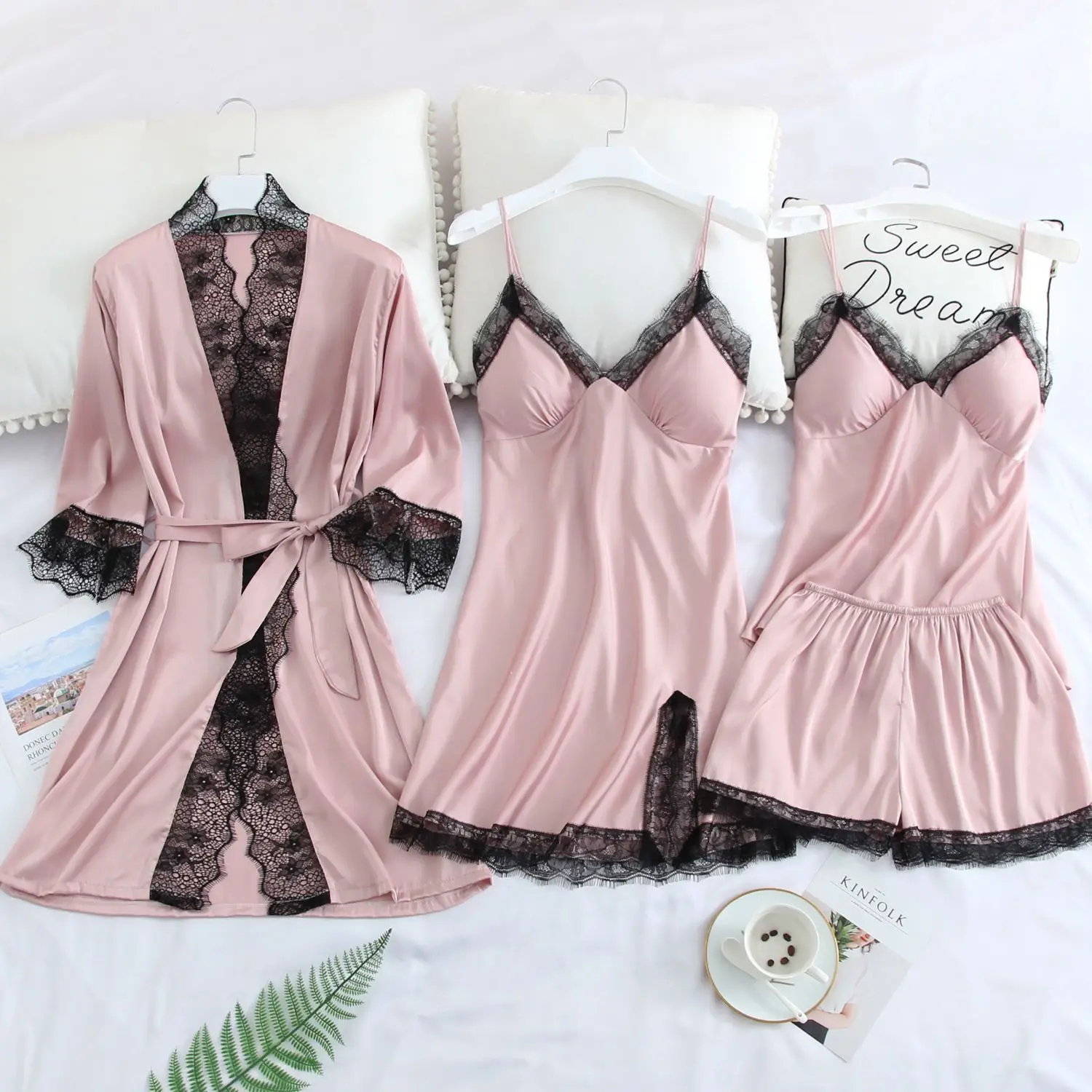 Весенне летние женские пижамные комплекты с нагрудники 4 предмета пижама