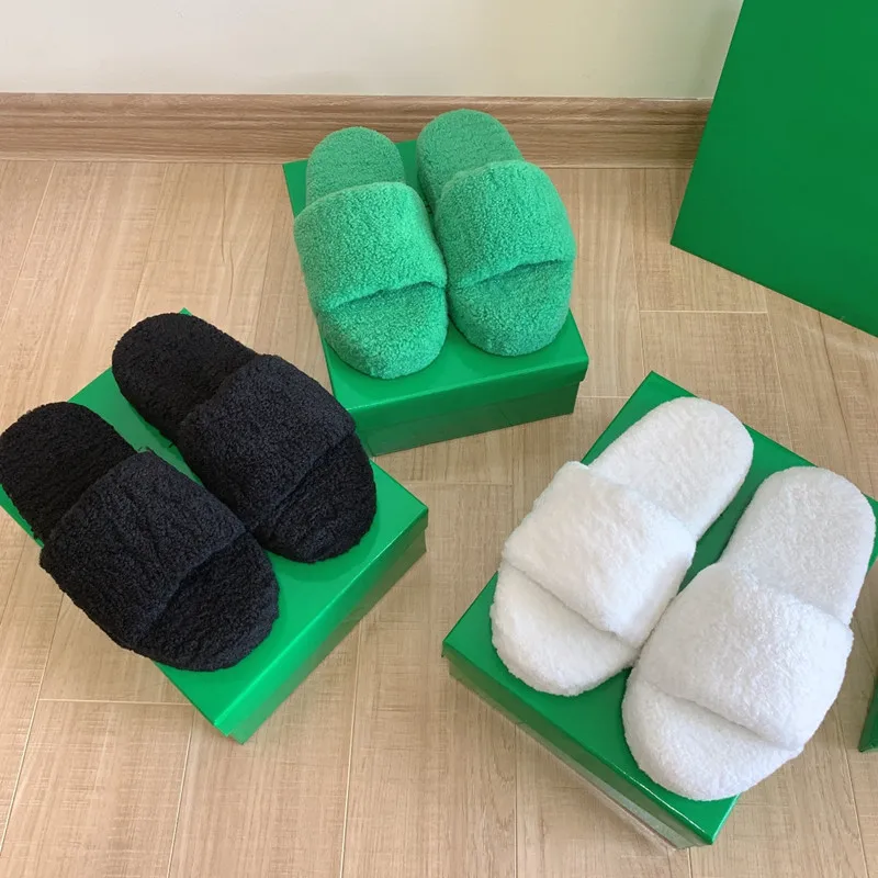

2021 Autumn Round Head Flat Bottom Low-heel Casual Wool Couple Fur Slippers Wearing Flip Flops