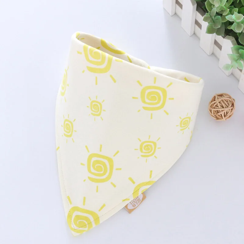 

Cotton Bandana Bibs Baby Eating Accessory Soft Comfortable Baby Stuff Baby Feeding Smock Infant Burp Cloth Cartoon Saliva Towel