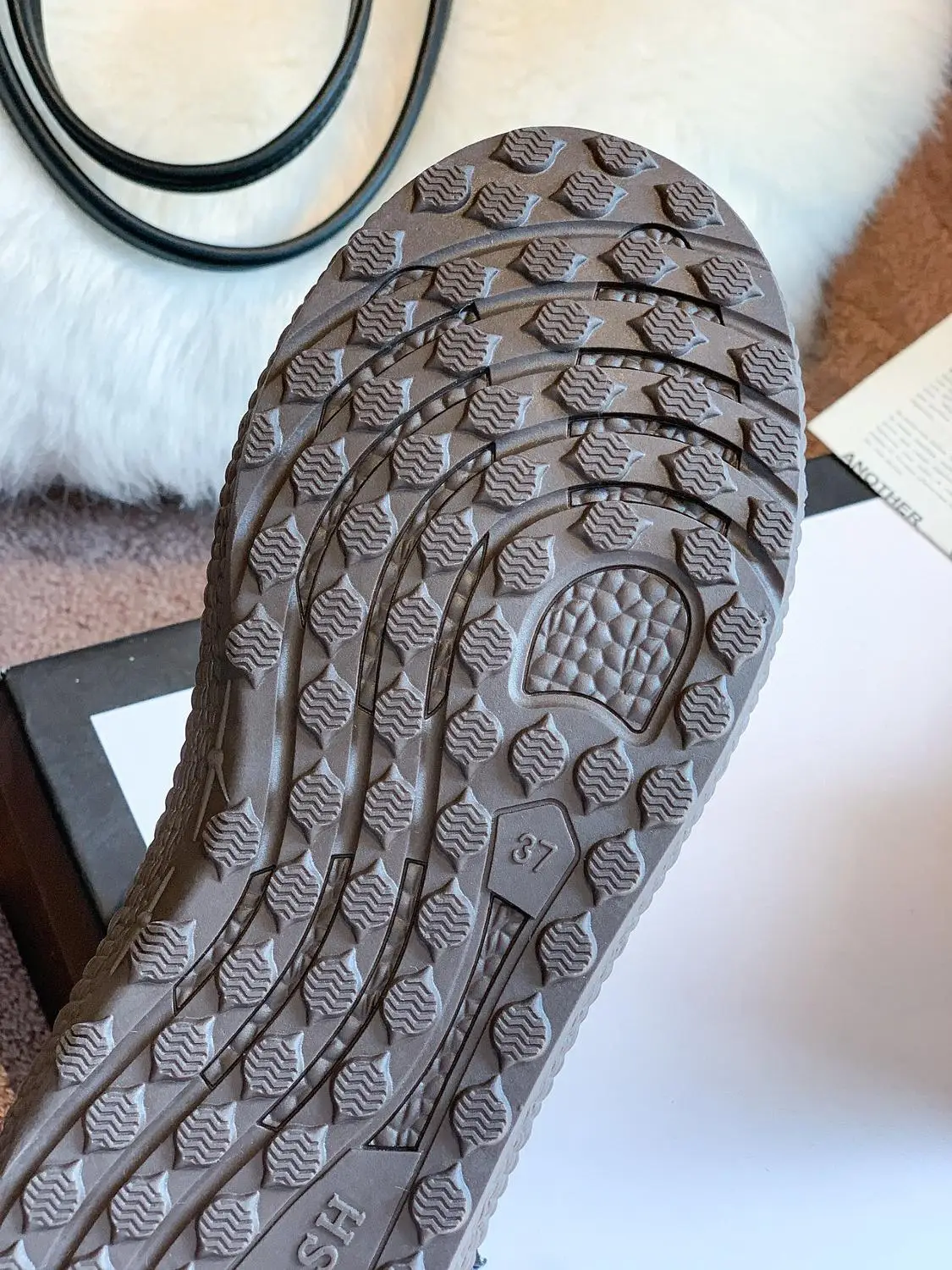 

Warm and velvet snow boots women shoes winter 2020 new cotton shoe cotton boots thick-soled brown women boot student Martin boot