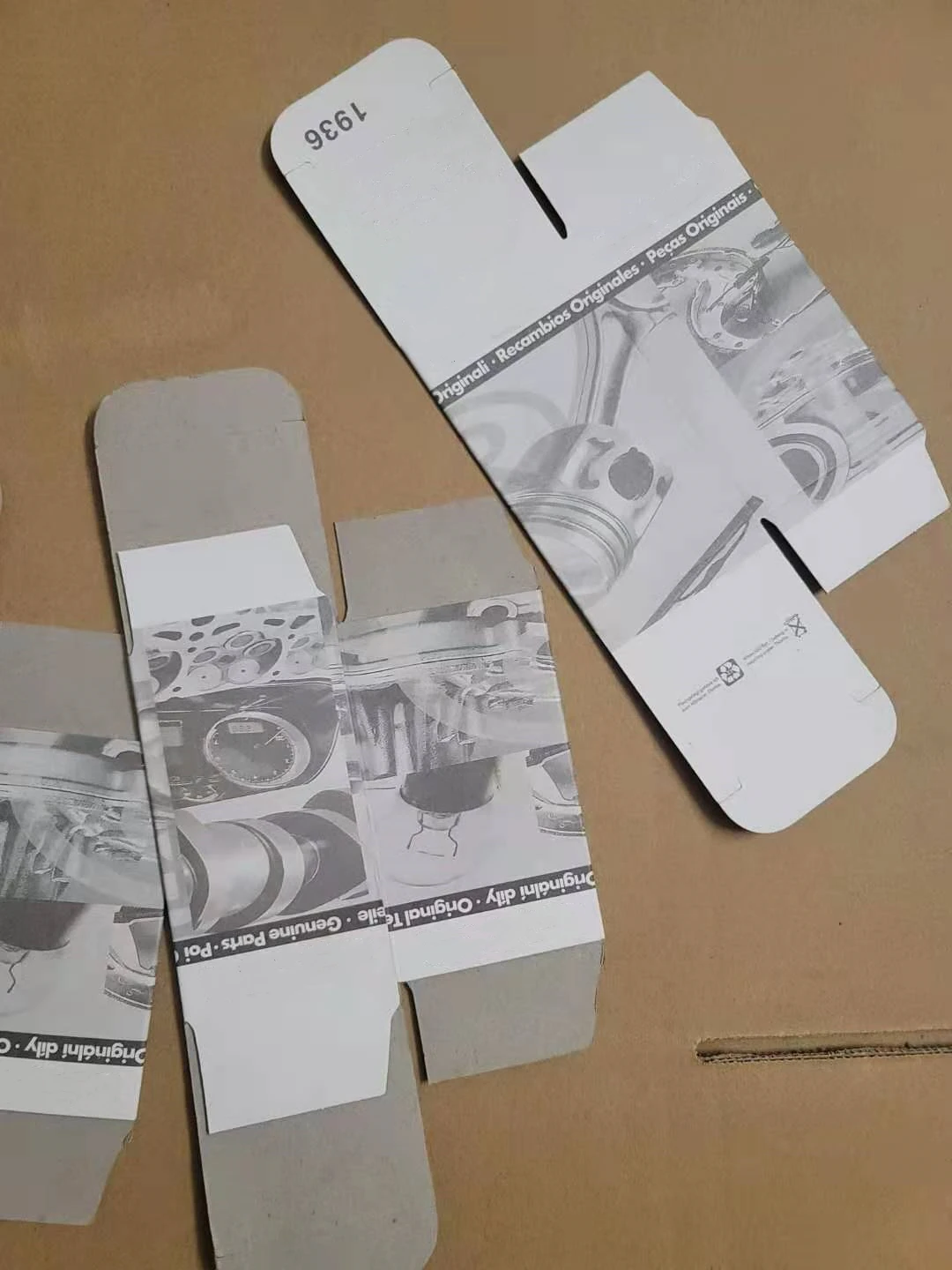 100 шт. автомобильные запчасти Розничная коробка для VW audi