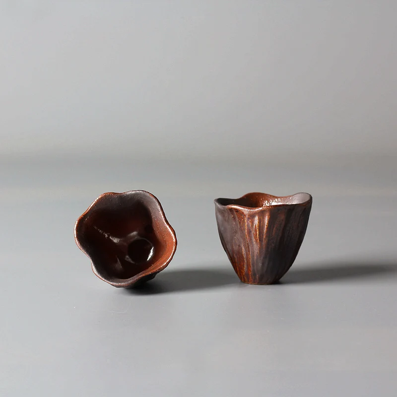 

Stoneware master cup lotus tea cup handmade creative retro single cup wood-fired iron glaze tea cup NO.YZ67