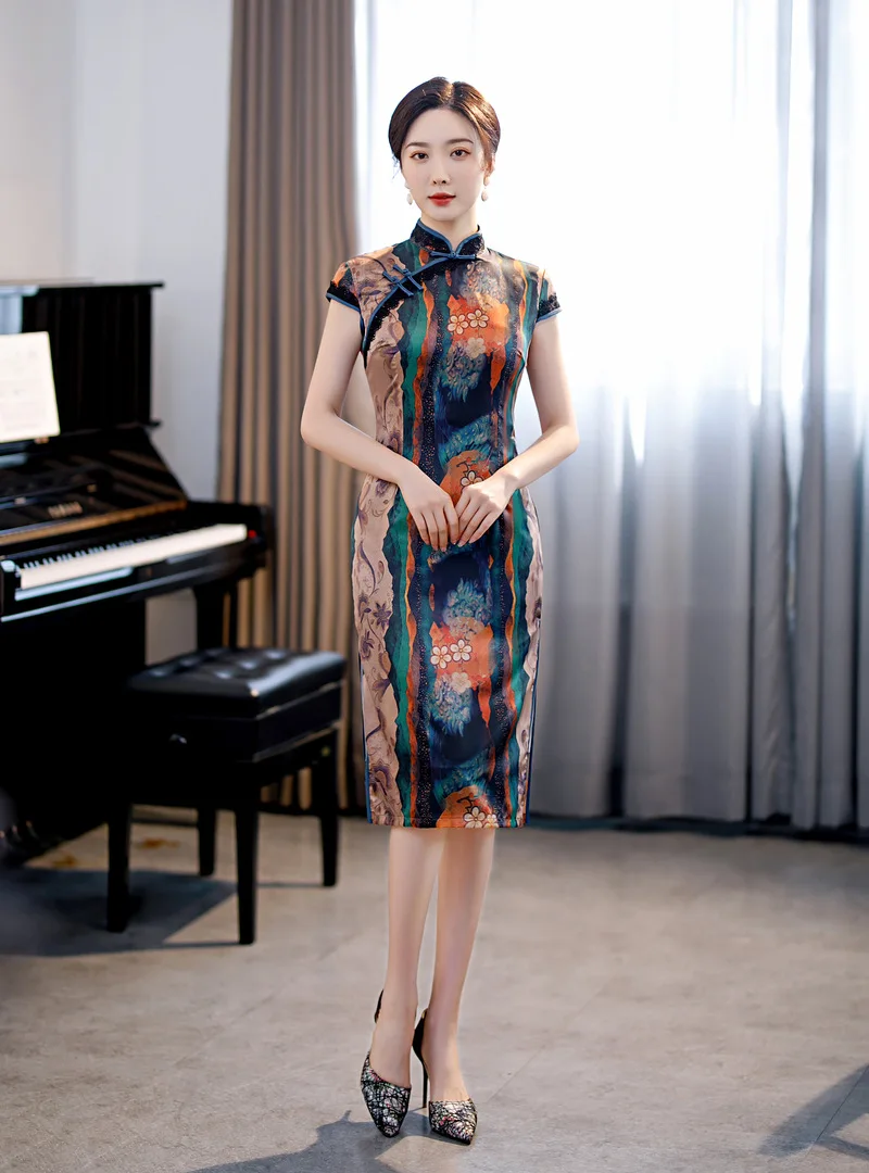 

Chinese Style Women Satin Cheongsam Vintage Knee-Length Daily Chinese Dresses Large Size 3XL 4XL Summer Mother Qipao Gown Skirt