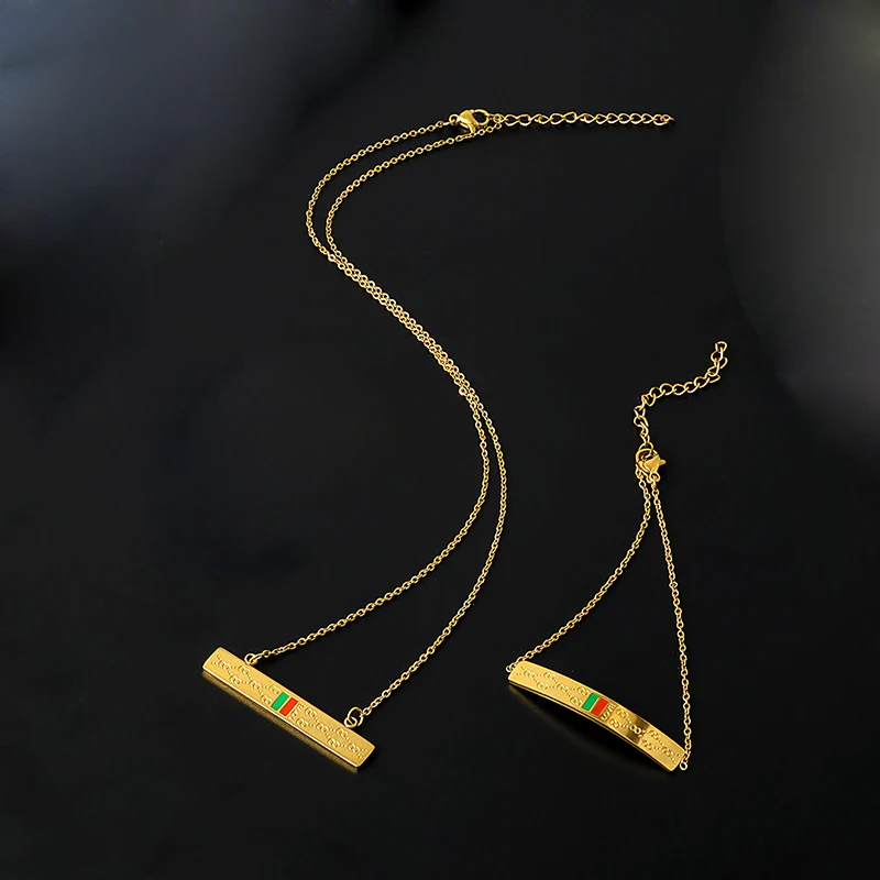 

Wholesale Stainless Steel Jewelry Set Fashion Square Love Necklace Bracelet Jewelry Set For Men Women Wedding Party Jewelry Gift