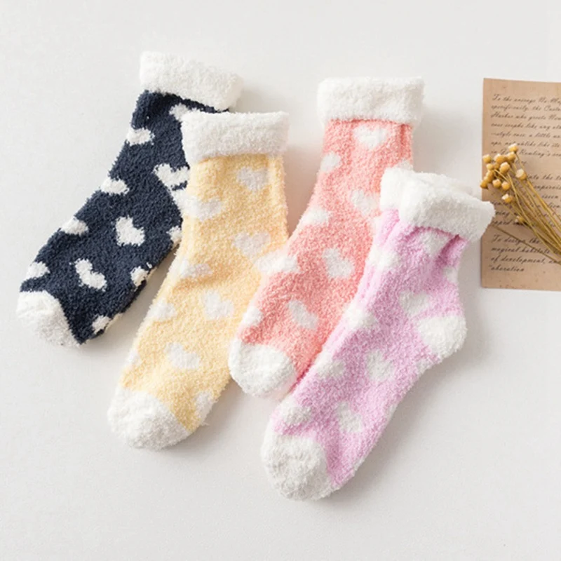 Карамельные теплые милые зимние повседневные женские носки с сердечками