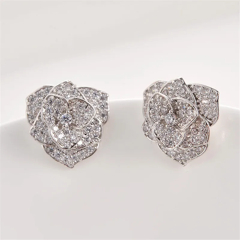 

S925 Luxury Crystal Camellia Rose Flower Women Stud Earring Elegant CZ Zircon Stone S925 Ear Pin White Gold Color
