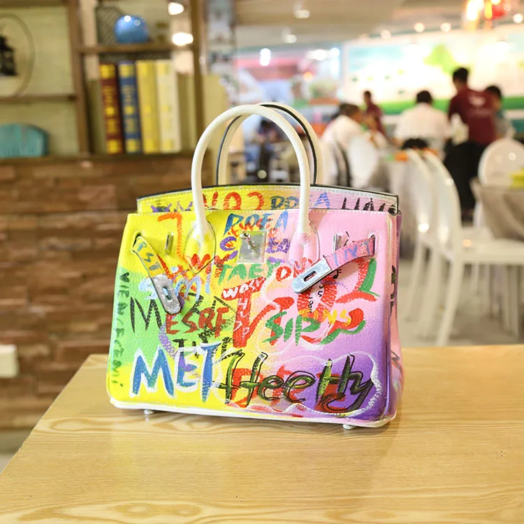 

2020 высокое качество граффити ручной работы Европа Америка красочная ручная работа Платиновый пакет с пряжкой сумки кожаная ручная сумка на...