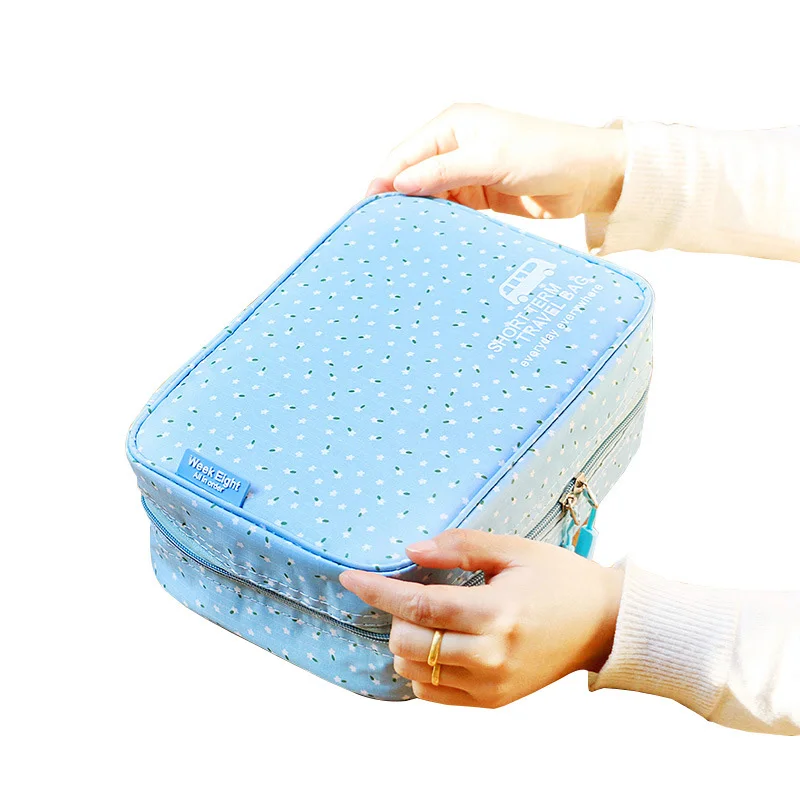Женская косметичка вместительная Водонепроницаемая органайзер для путешествий