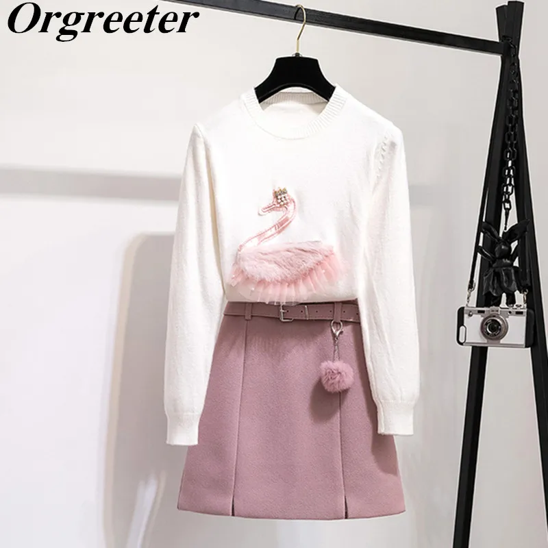 Вязаный пуловер с аппликацией и вышивкой бисером лебедями шерстяная мини-юбка