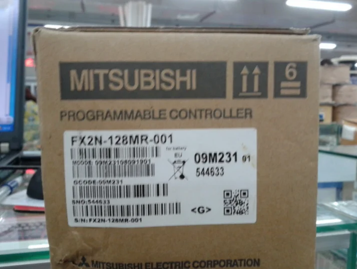 

1 шт. Mitsubishi PLC FX2N-128MR-001 FX2N128MR001 в коробке-Новинка